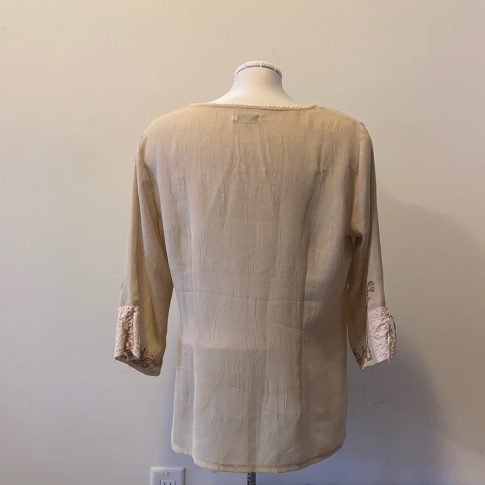Mid length sleeves top - Picture 2 of 4